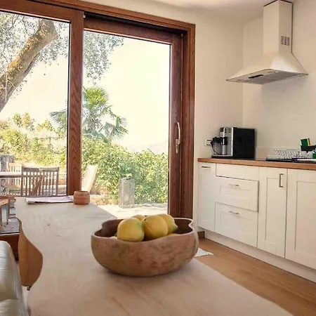 Piccola A Tiny House Facing Portofino Bay זואליי